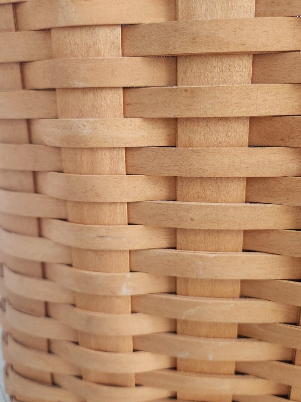 LONGABERGER- Newspaper Basket - Picture 14 of 16